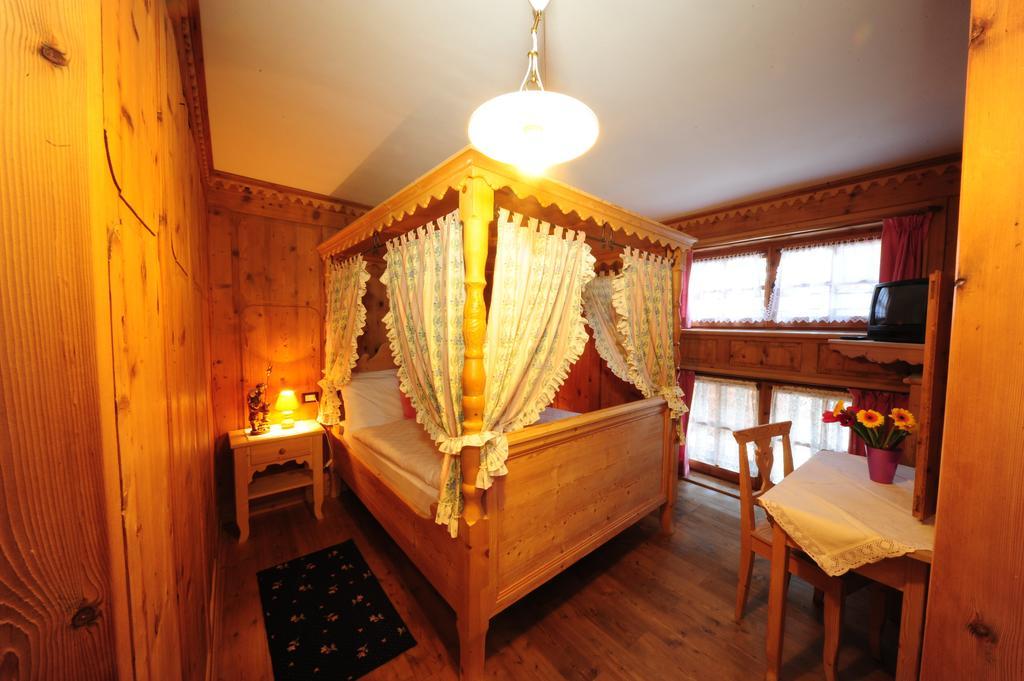 Chalet Alpenrose Bio Wellness Naturhotel Cogolo Rom bilde