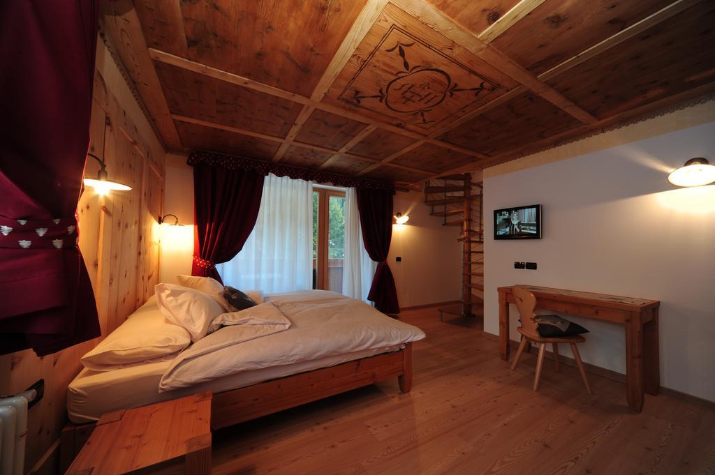 Chalet Alpenrose Bio Wellness Naturhotel Cogolo Eksteriør bilde
