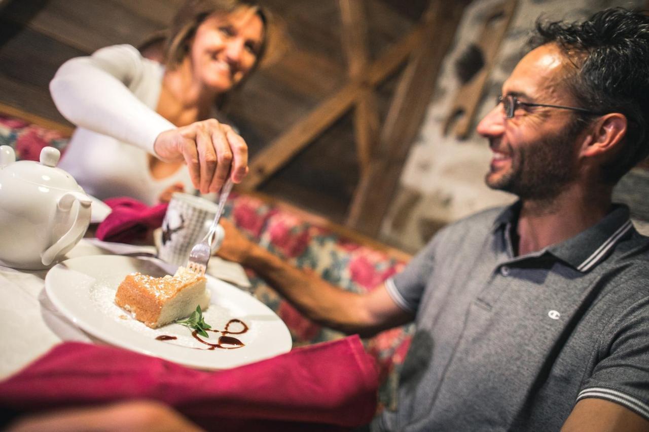 Chalet Alpenrose Bio Wellness Naturhotel Cogolo Eksteriør bilde