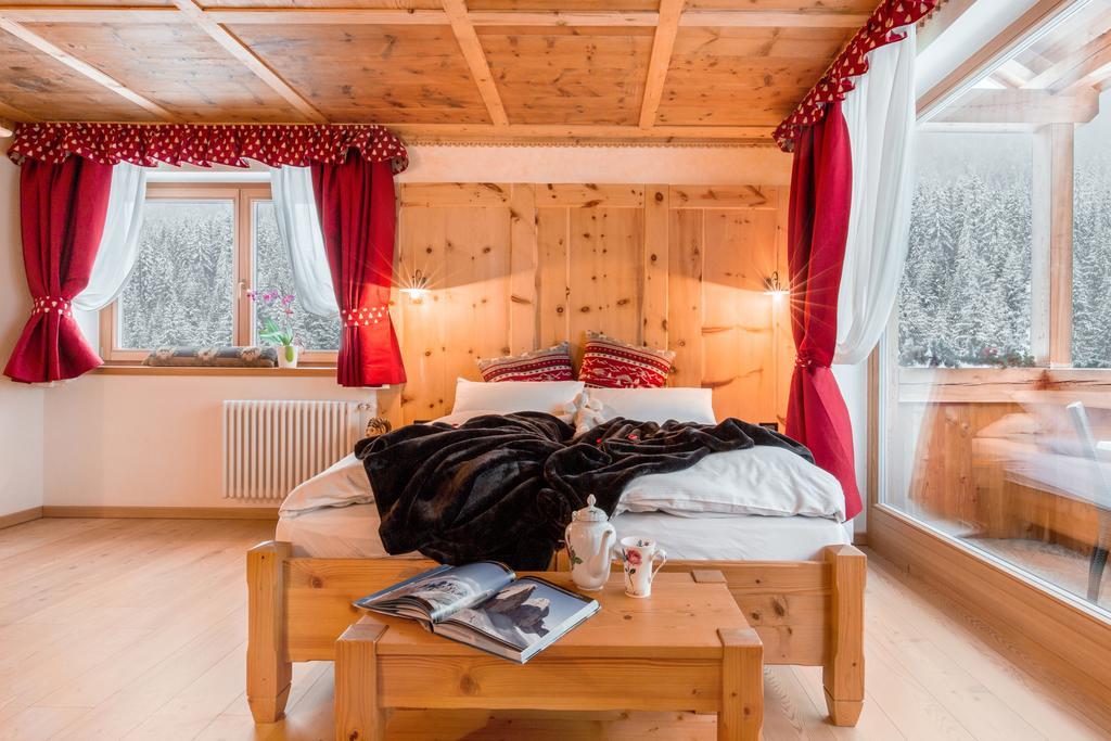 Chalet Alpenrose Bio Wellness Naturhotel Cogolo Eksteriør bilde